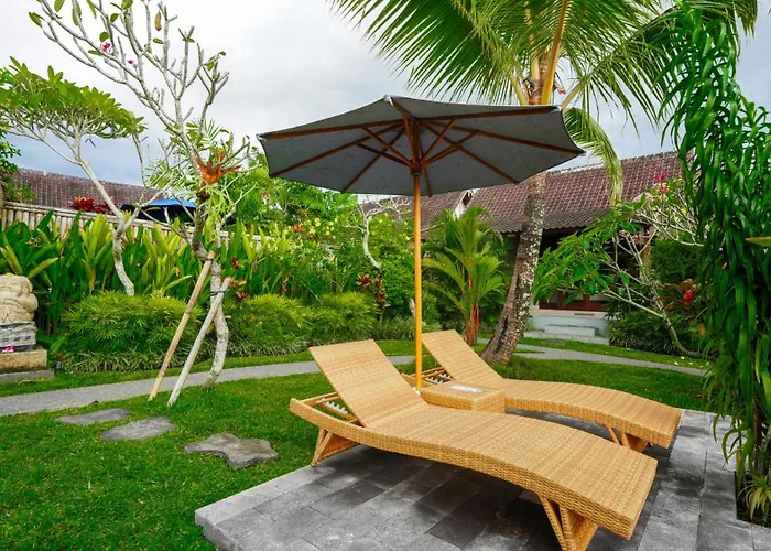 Green Coconut Cottage